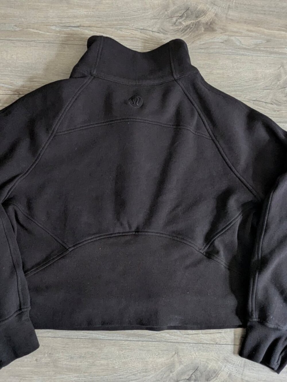 WOMENS LULULEMON SCUBA OVERSIZED FUNNEL NECK CROPPED 1/2 ZIP SWEATSHIRT - Picture 3 of 11